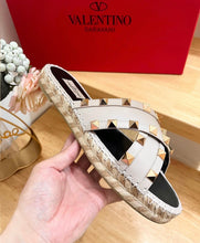 Load image into Gallery viewer, Studded Sandals
