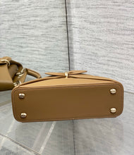 Load image into Gallery viewer, Cigale Bag
