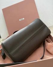 Load image into Gallery viewer, Leather Bag
