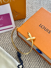 Load image into Gallery viewer, Logo Bracelet
