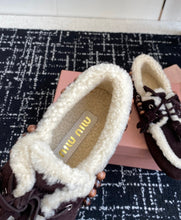 Load image into Gallery viewer, Shearling Loafers
