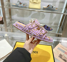 Load image into Gallery viewer, Feel Sandals
