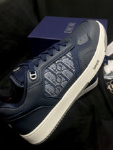 Load image into Gallery viewer, B27 Trainers
