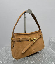 Load image into Gallery viewer, Aventure Bag
