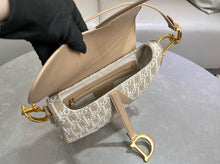Load image into Gallery viewer, Saddle Bag
