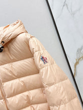Load image into Gallery viewer, Jeypore Jacket
