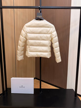 Load image into Gallery viewer, Laurine Jacket
