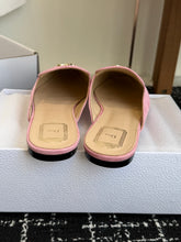 Load image into Gallery viewer, Suede Loafers
