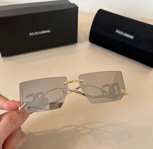 Load image into Gallery viewer, Logo Sunglasses
