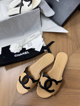 Load image into Gallery viewer, CC Sandals
