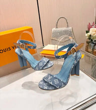 Load image into Gallery viewer, Silhouette Sandals
