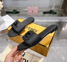 Load image into Gallery viewer, Baguette Sandals

