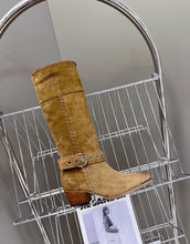 Load image into Gallery viewer, Leather Boots
