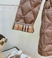 Load image into Gallery viewer, Quilted Jacket
