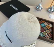 Load image into Gallery viewer, Wool Hat

