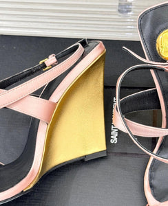 Cassandra Wedges