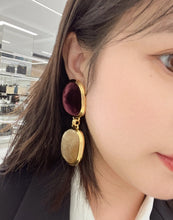Load image into Gallery viewer, Drop Earrings
