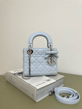 Load image into Gallery viewer, Lady D Mini
