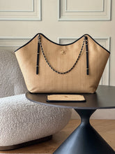 Load image into Gallery viewer, Maxi Tote
