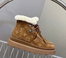 Load image into Gallery viewer, Cortina Boots
