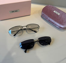 Load image into Gallery viewer, Logo Sunglasses
