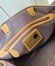 Load image into Gallery viewer, Speedy 40
