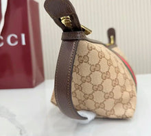 Load image into Gallery viewer, Ophidia Pouch Bag
