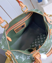 Load image into Gallery viewer, Speedy 40
