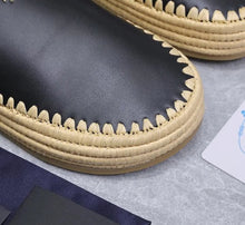 Load image into Gallery viewer, Leather Mules
