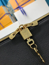 Load image into Gallery viewer, Express Travel Bag
