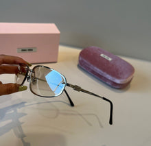 Load image into Gallery viewer, Logo Sunglasses
