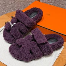 Load image into Gallery viewer, Chypre Sandals
