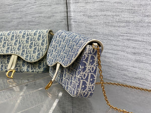Saddle Clutch