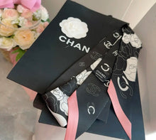 Load image into Gallery viewer, Silk Twilly Scarf
