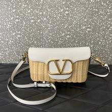 Load image into Gallery viewer, Raffia Crossbody Bag
