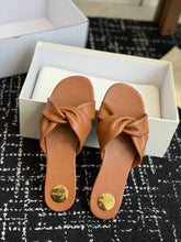 Load image into Gallery viewer, Leather Sandals
