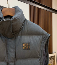 Load image into Gallery viewer, Logo Gilet
