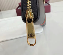 Load image into Gallery viewer, Zippy Wallet
