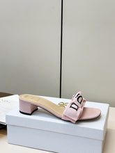 Load image into Gallery viewer, Cotton Sandals
