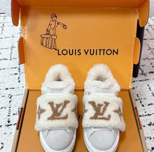 Load image into Gallery viewer, Timeout Trainers
