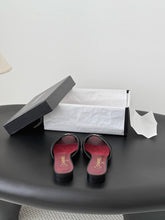 Load image into Gallery viewer, CC Sandals
