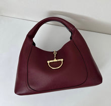 Load image into Gallery viewer, Maxi Softbit Bag

