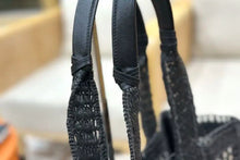 Load image into Gallery viewer, Banana Tote
