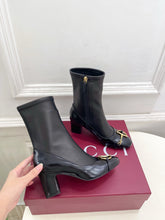Load image into Gallery viewer, Leather Boots
