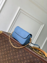 Load image into Gallery viewer, Ivy Chain Bag
