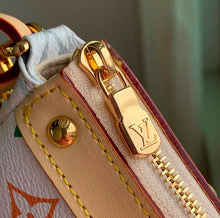 Load image into Gallery viewer, Pochette Accessories
