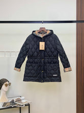 Load image into Gallery viewer, Quilted Jacket
