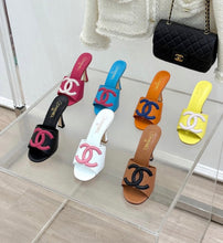Load image into Gallery viewer, CC Sandals
