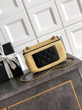 Load image into Gallery viewer, Raffia Classic Flap
