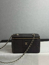 Load image into Gallery viewer, Mini Raffia Vanity
